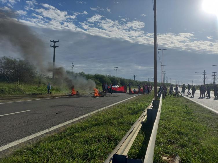 Protesta del MTL en Circunvalación Oeste y Mendoza