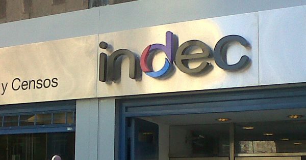 El INDEC dio marcha atrás y no postergará los datos de inflación