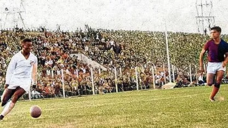 El Cementerio de los Elefantes:  el día que Colón venció al Santos de Pelé