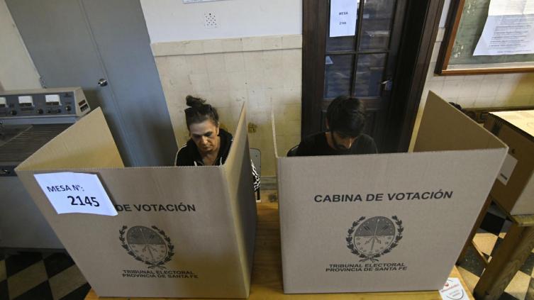 Superviernes: vence el plazo para que los partidos políticos presenten listas de precandidatos