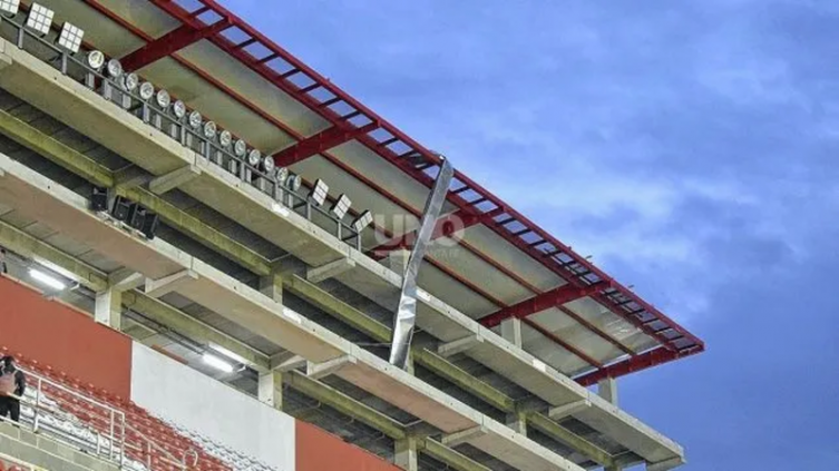 Unión pagará el traslado de Lanús por el partido suspendido
