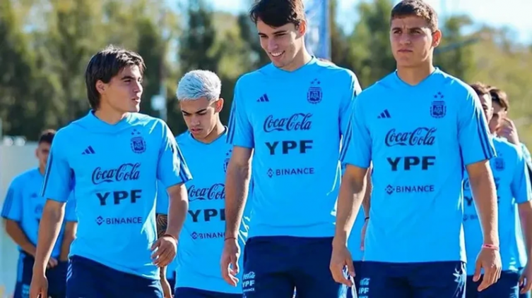 Uno por uno, los futbolistas citados por Mascherano
