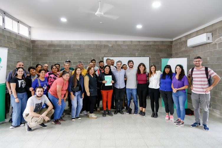 La Municipalidad entrega aportes a la Liga Infantil de los Barrios