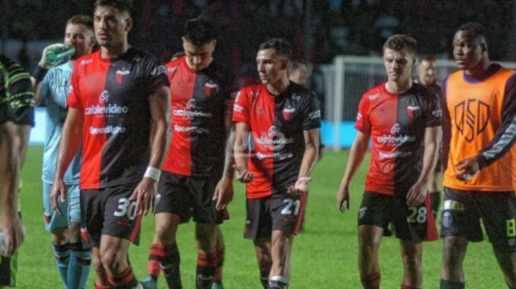 Colón espera la recuperación de dos jugadores ante Central Córdoba