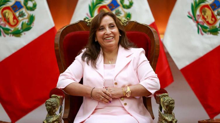 Citan a la presidenta de Perú por la represión y las más de 60 muertes en las protestas 