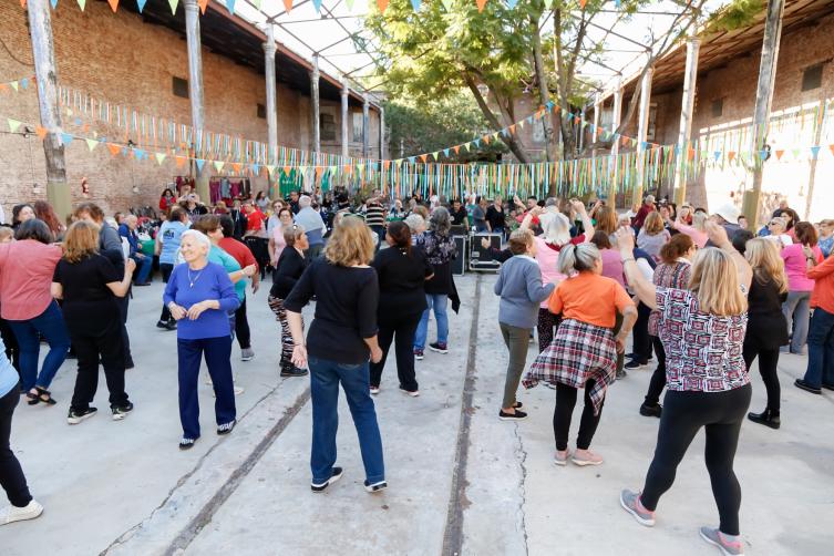La Peña del Reencuentro volvió al Mercado Progreso