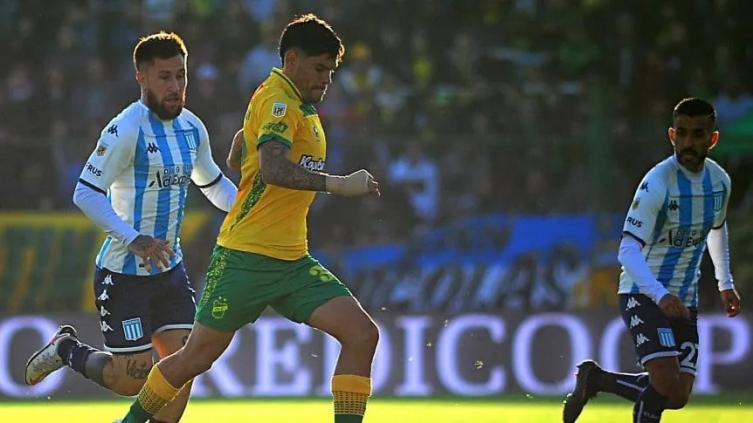 Racing empató ante Defensa y sigue sin ganar