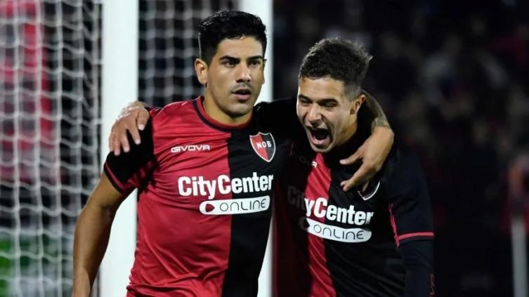Newell's derrotó a Godoy Cruz 2 a 0 en el Coloso