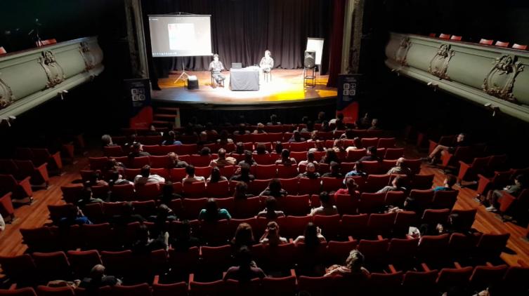 Vuelven las clases presenciales de la Escuela de Oficios Artísticos