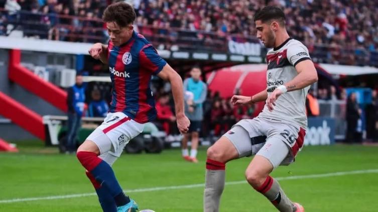 Colón empató sin goles con San Lorenzo en el Nuevo Gasómetro