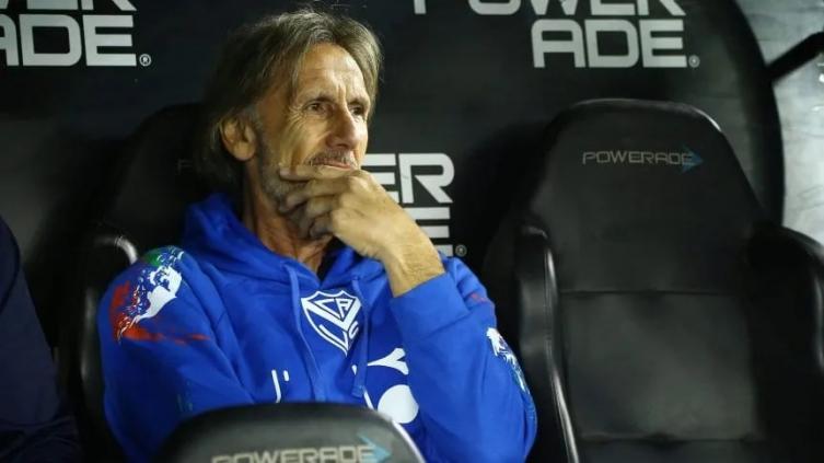 Gareca dejó de ser el técnico de Vélez