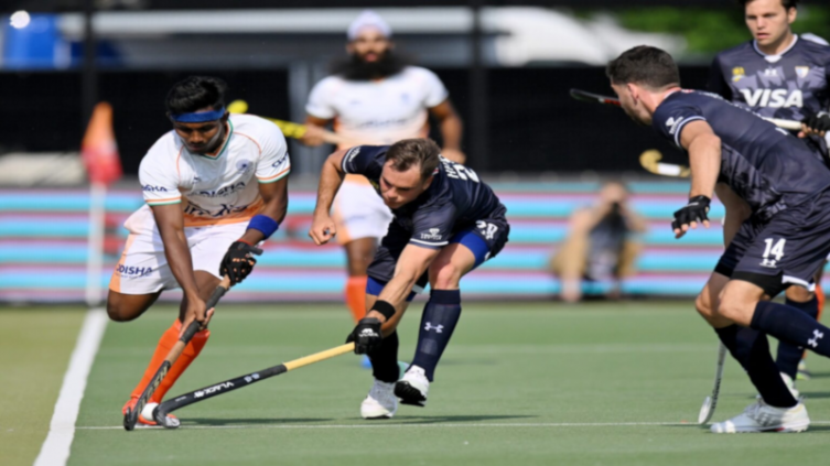 Derrota de Los Leones ante India