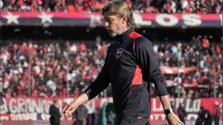 Heinze pidió igualar criterios con el VAR