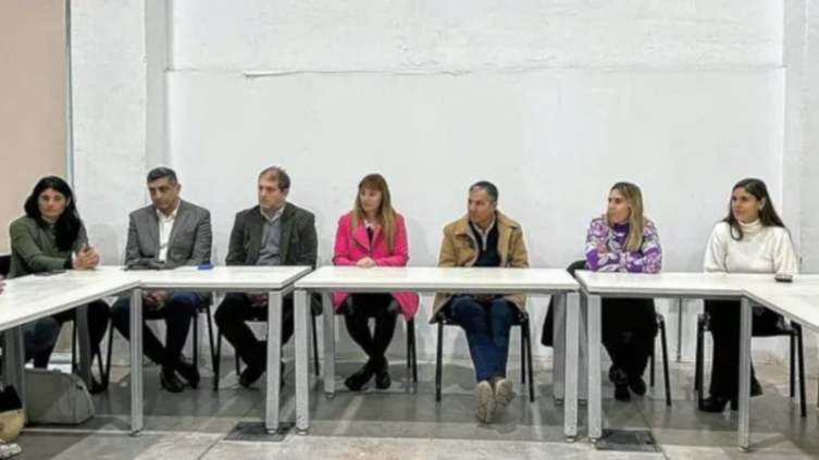 Santa Fe lanzó el primer programa de árbitras de fútbol