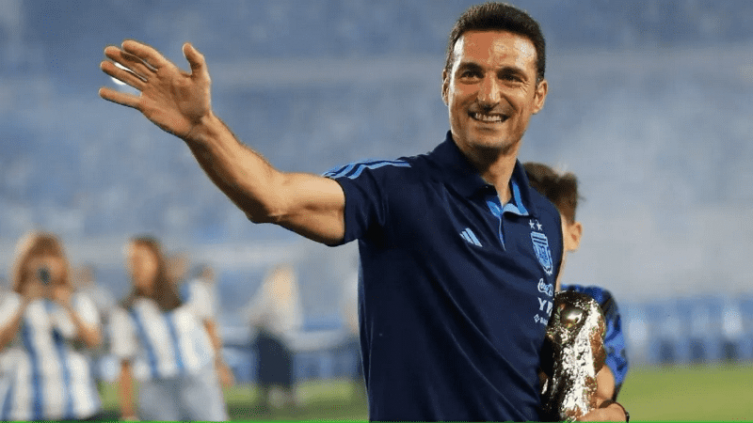 Scaloni habló de su presencia en la despedida de Maxi Rodríguez y Riquelme