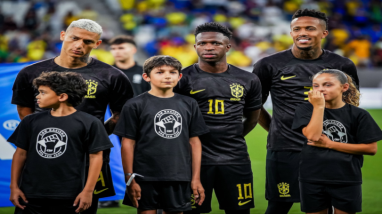 Brasil se vistió de negro por la campaña contra el racismo 