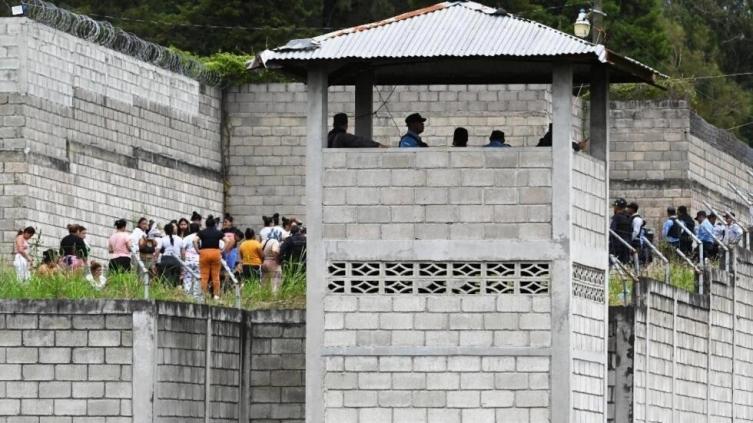 Honduras: al menos 41 muertos deja motín en una cárcel de mujeres en el municipio de Támara