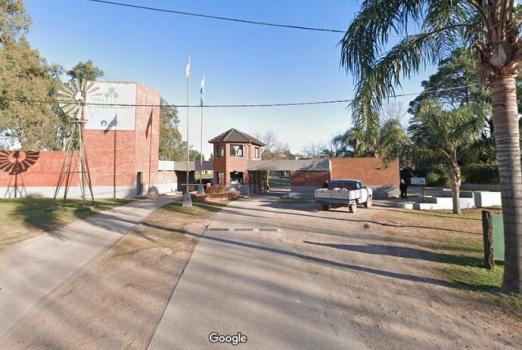 Investigan la muerte de un hombre que se ahogó en una pileta del country Los Molinos