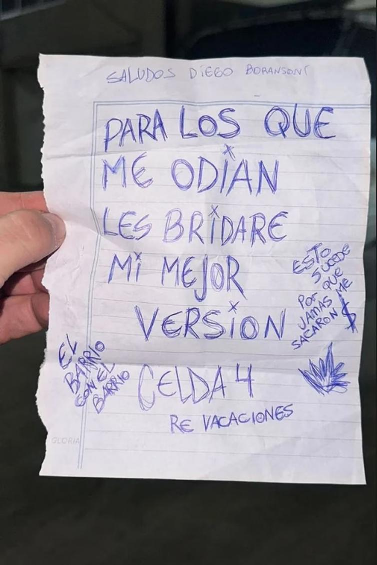Los 18 días de L-Gante preso: lágrimas, visitas en la celda 4 y la enorme cantidad de canciones que compuso