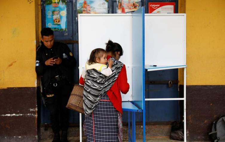 Guatemala: comenzaron las elecciones para elegir presidente y renovar el Congreso 