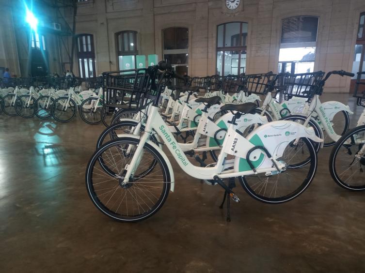 Movilidad sustentable: suman 55 nuevas bicicletas y 10 biciestaciones