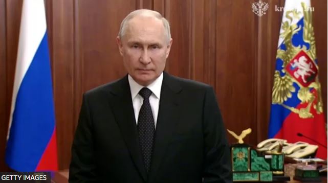 Putin afirma que su Ejército evitó “una guerra civil”; Prigozhin arribó a Belarús