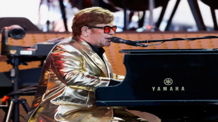 Elton John se despide del público