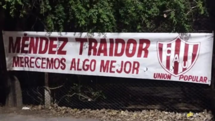 Méndez incómodo cuando le preguntaron por su salida de Unión