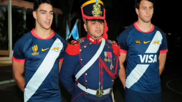 Mundial: Los Pumas jugarán con una camiseta en homenaje a los Granaderos