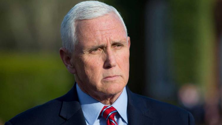 Mike Pence visitó Ucrania por sorpresa para reunirse con Zelenski