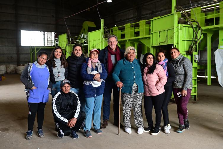 Jatón inauguró la ampliación de la planta de selección y clasificación de residuos