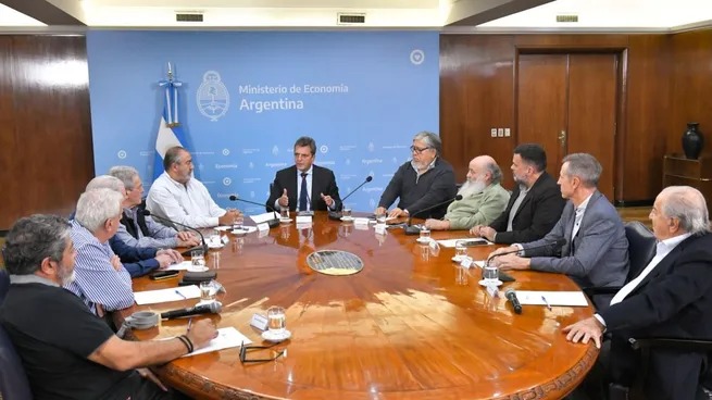 La CGT se encolumna detrás de Sergio Massa y le prepara un acto 
