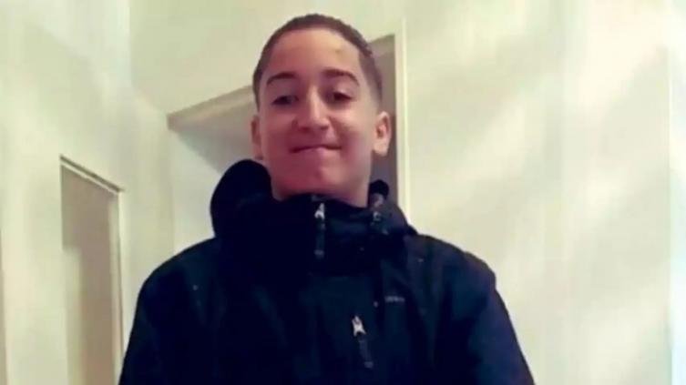 Francia: el policía que mató a quemarropa a un joven de 17 años seguirá en prisión 