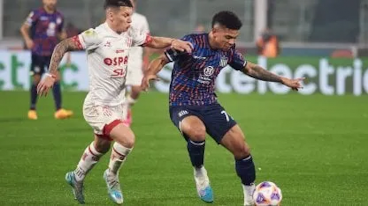 En un intenso partido, Unión y Talleres empataron y no hay campeón aun en la Liga