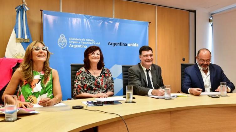 El salario mínimo subirá un 34% y será de $118.000 en septiembre