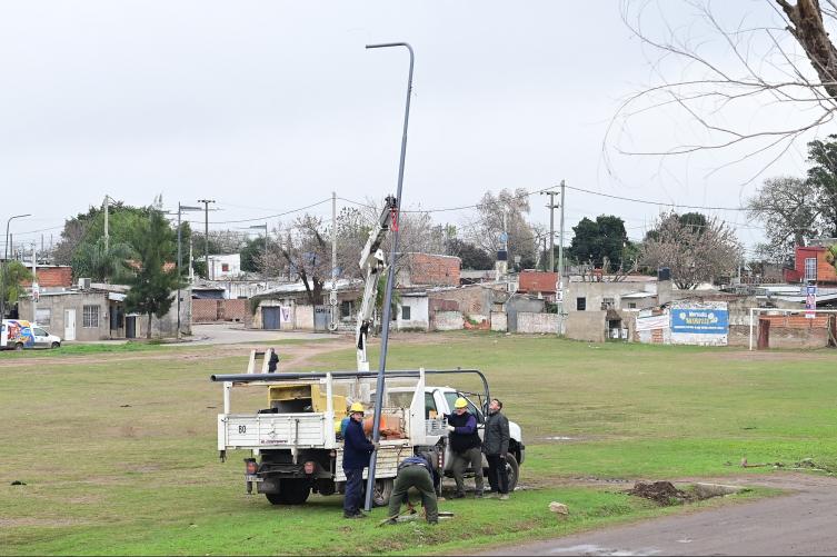 Alto Verde y La Vuelta del Paraguayo se suman al Plan de Iluminación municipal