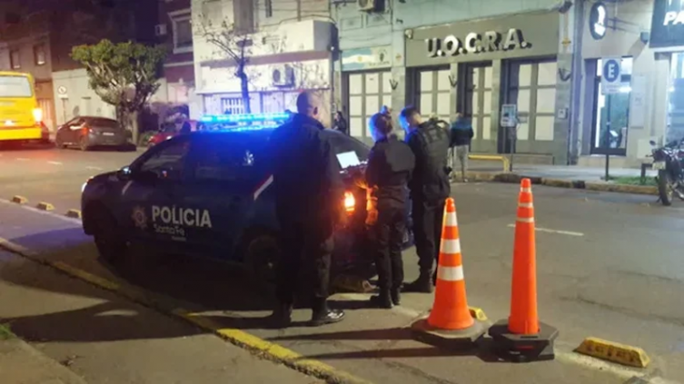 UOCRA: balearon la sede de la en Santa Fe y dejaron un mensaje mafioso 