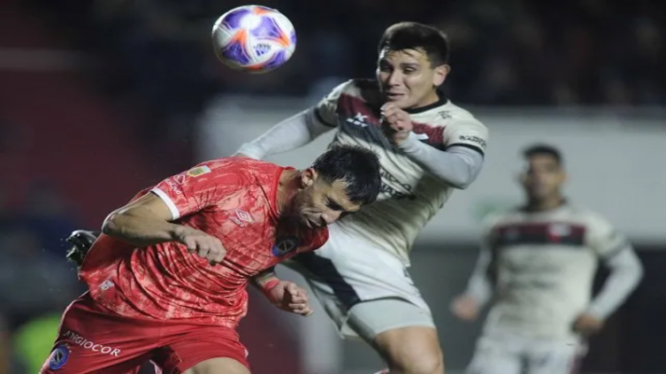 Cristian Vega habló de la situación de Farías en Colón
