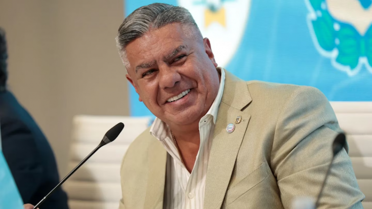 Barracas Central llegó al estadio con el micro de la Selección argentina 