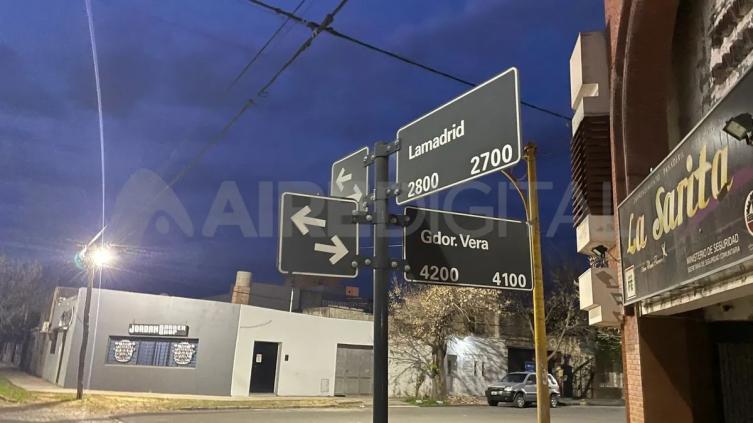 Robaron dos autos y una moto durante la madrugada del domingo