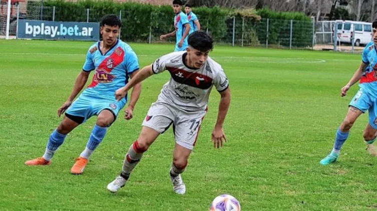 Colón derrotó en reserva a Arsenal