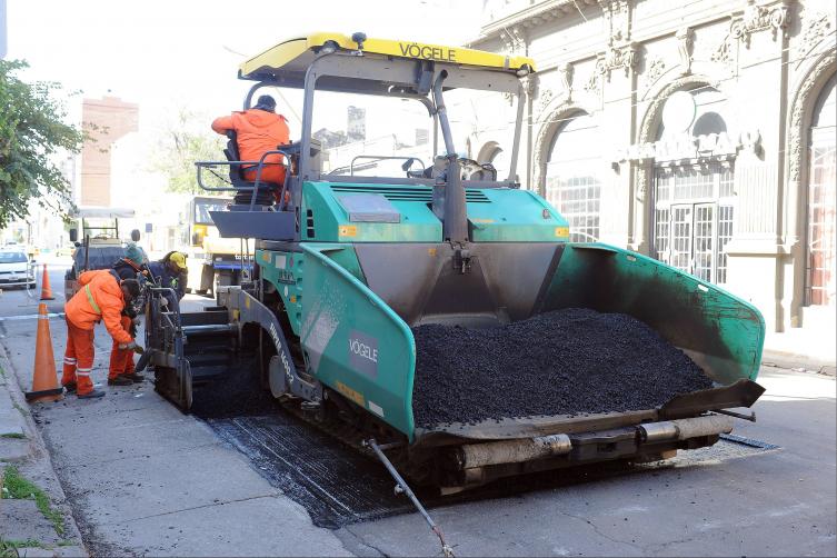 Trabajos de iluminación y bacheo previstos para este jueves 