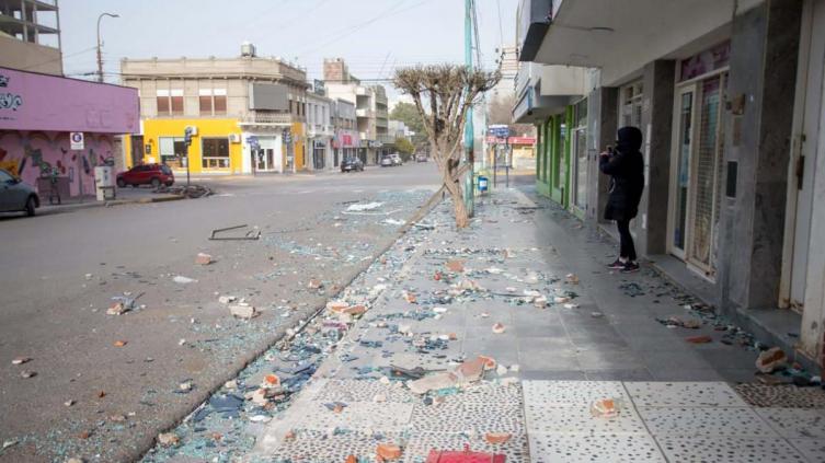 Un fuerte temporal de viento azotó a Comodoro Rivadavia y se emitió una 