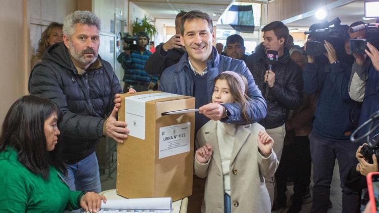 Votaron los principales candidatos a gobernador de Chubut y convocaron a participar