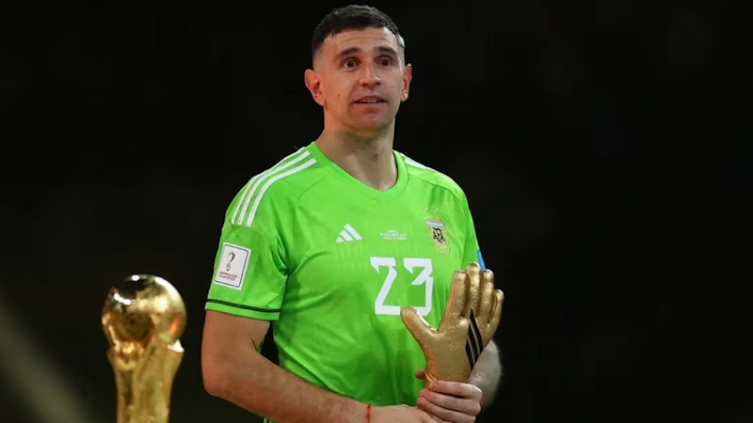 Penales: la picante frase del Dibu Martínez tras la ley que sacó la FIFA