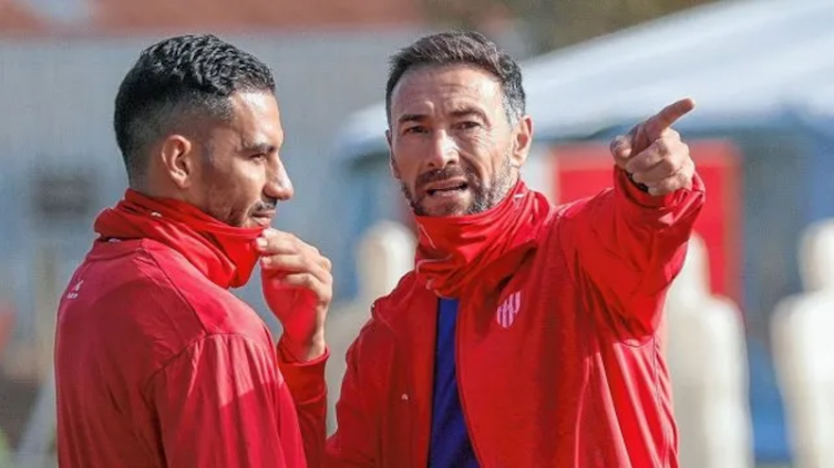Gordillo no asistió a la práctica en Unión