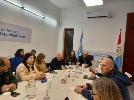 Conformidad desde los gremios docentes con la propuesta salarial 