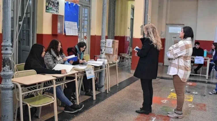 Hasta las 12 del mediodía votaron un 30% del padrón en Santa Fe