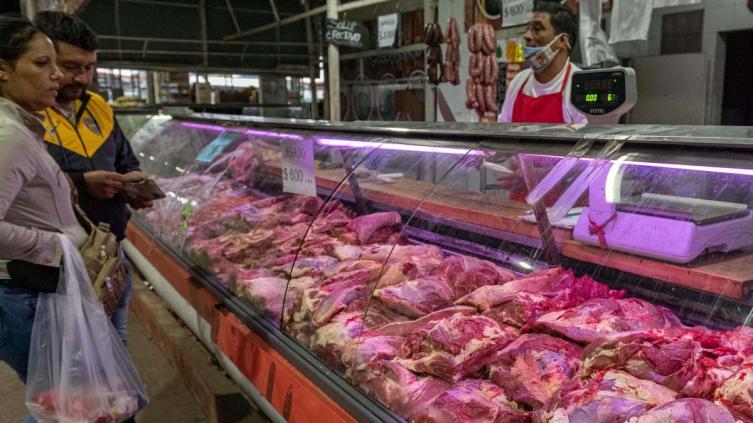El Gobierno negocia precios de la carne: 