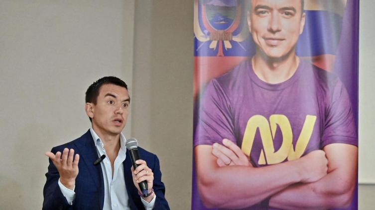 Noboa busca el apoyo del partido del asesinado Villavicencio, que pone condiciones